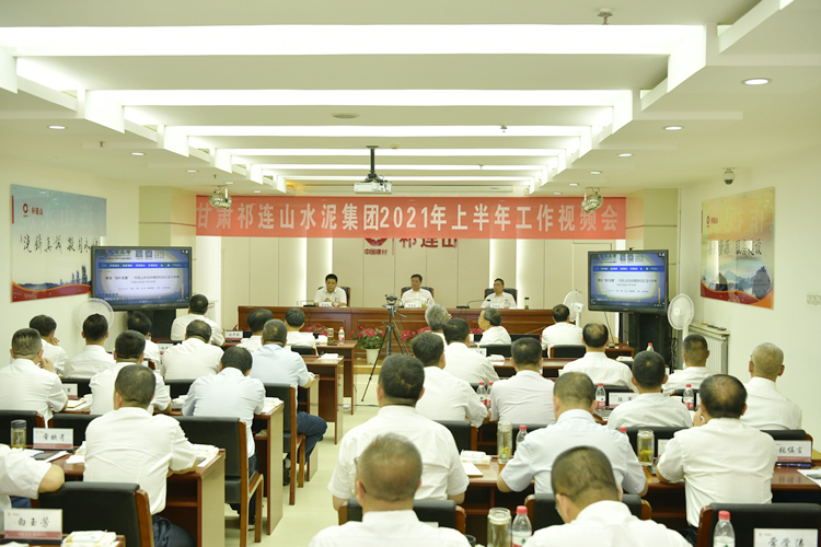_DSC5807_副本觀(guān)看廉潔教育片.jpg