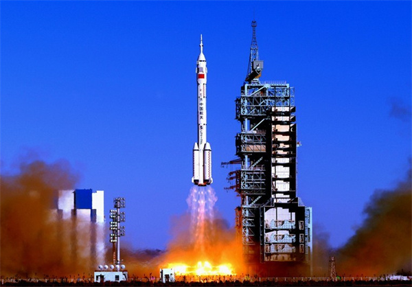 1958年，祁連山牌水泥用于澆筑 酒泉衛(wèi)星發(fā)射基地發(fā)射塔架-圖片來源網(wǎng)絡(luò).jpg