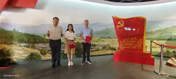 總部黨總支哈達(dá)鋪主題黨日活動03.jpg